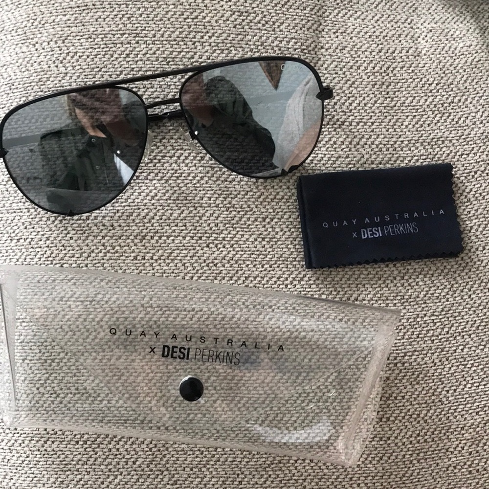 QUAY AUSTRALIA X DESI PERKINS